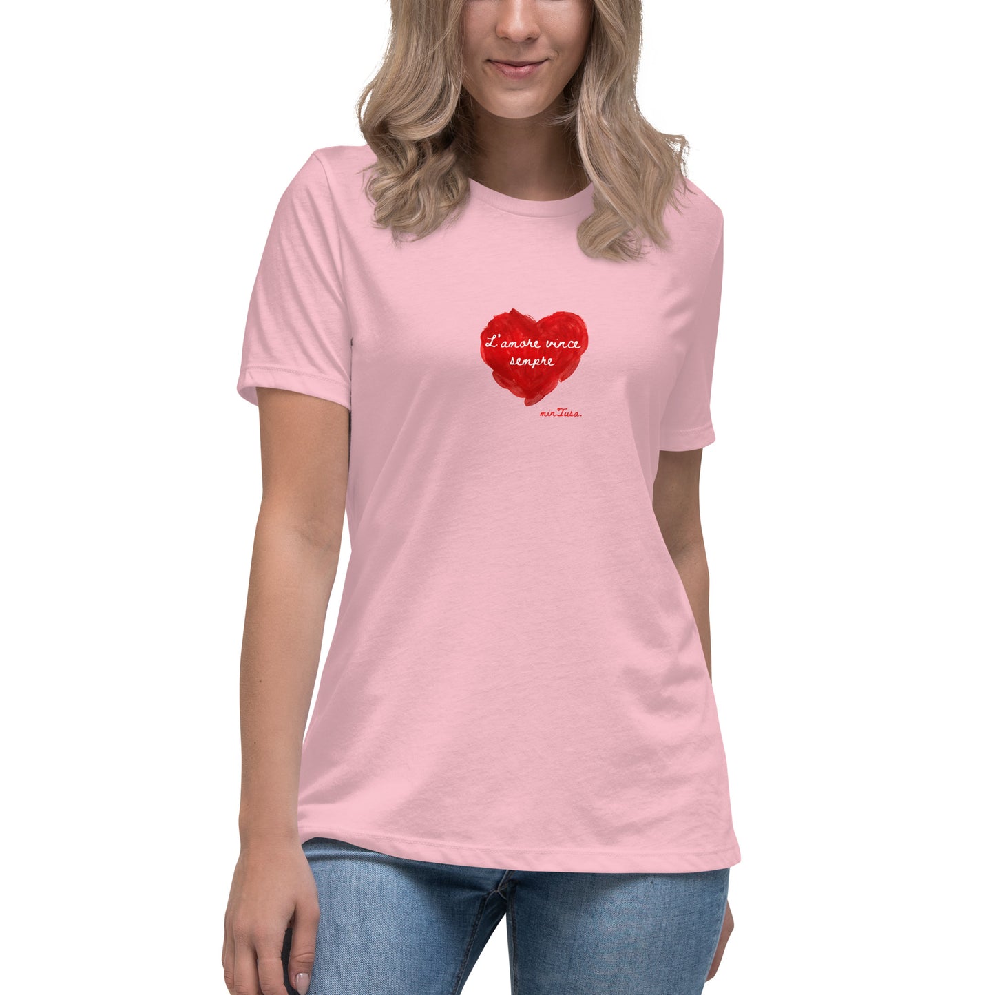 Love Always Wins, minTusa Women's Relaxed T-Shirt